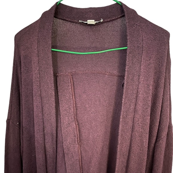 American Eagle Split Back Purple Open Front Cardigan Medium - Picture 2 of 7